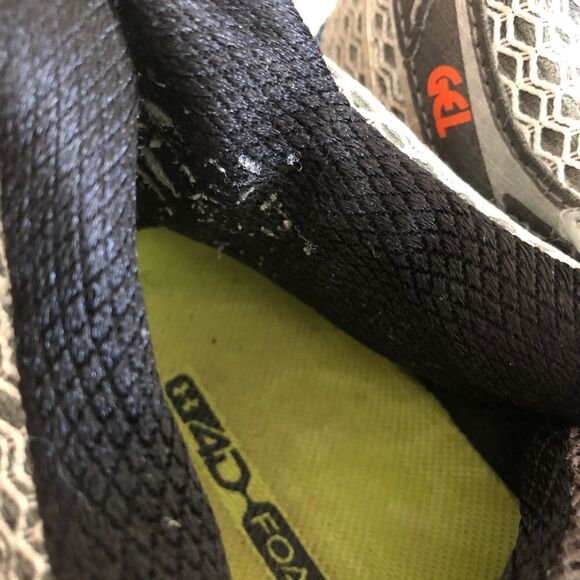 Nice athletic shoes by  ASICS size 101/2 - Picture 4 of 6